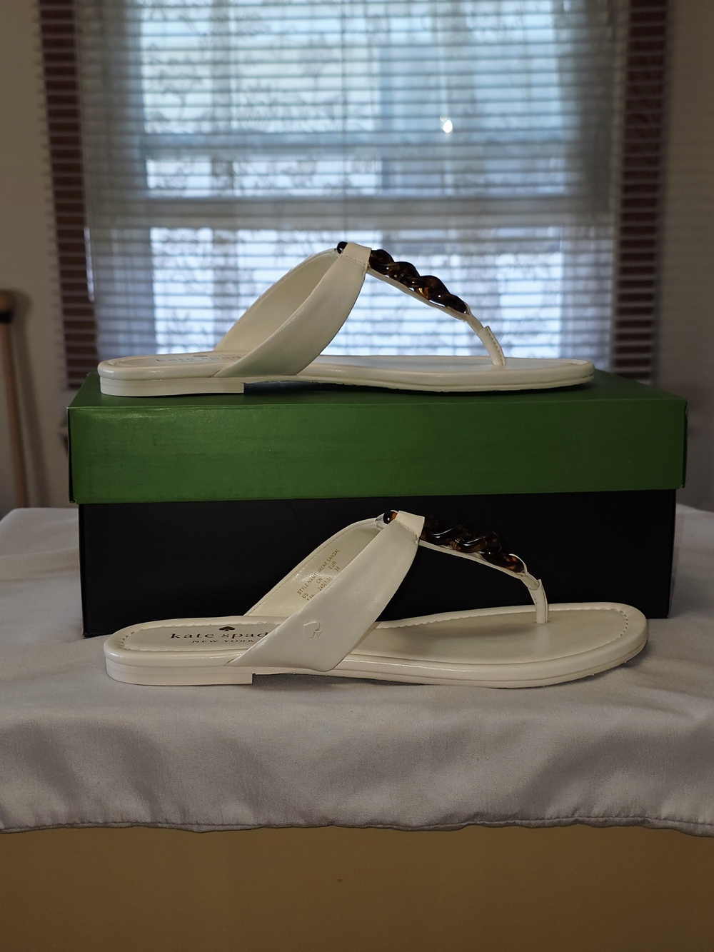 Kate Spade Madison Convertible Crossbody + Irene Sandal Size 7.5B In Meringue - Picture 9 of 11